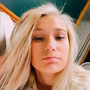 Meet your Posher, Katelyn